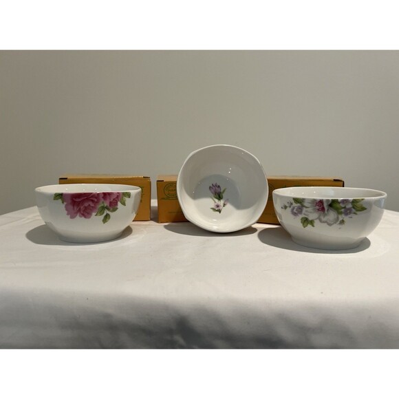 Set Of 3 Porcelain Rice Or Soup Bowls - Picture 2 of 4